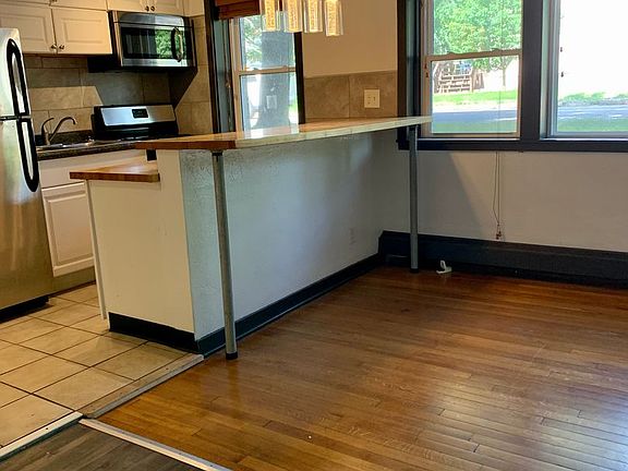 3rd image of 2176 Dayton Ave #10