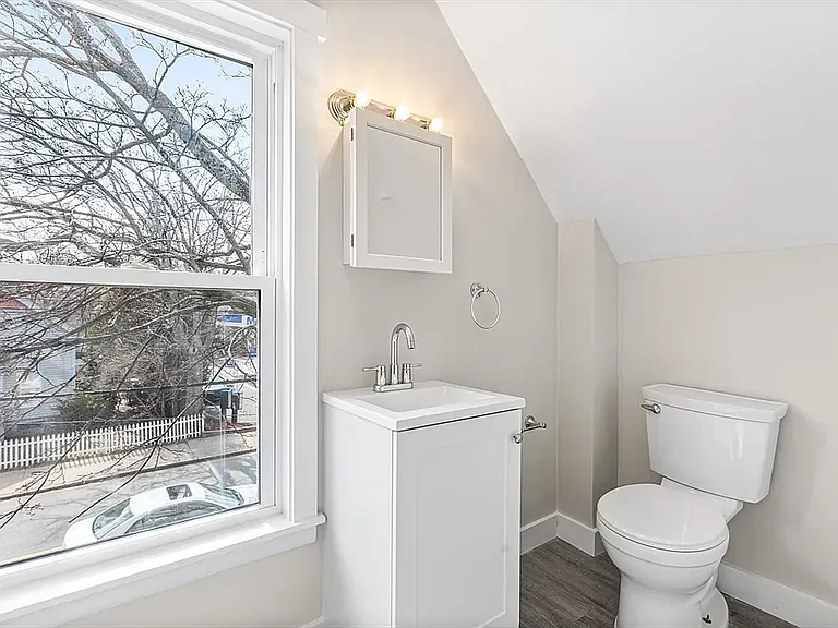501 Chestnut St #1 — Photo 2