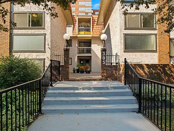 2nd image of 305 E 25th Ave SW #102
