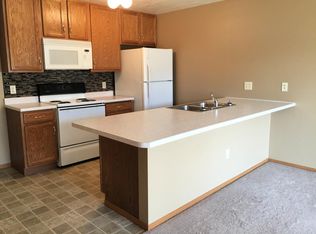 900 S Newcomb Ave APT 106, Sioux Falls, SD 57106