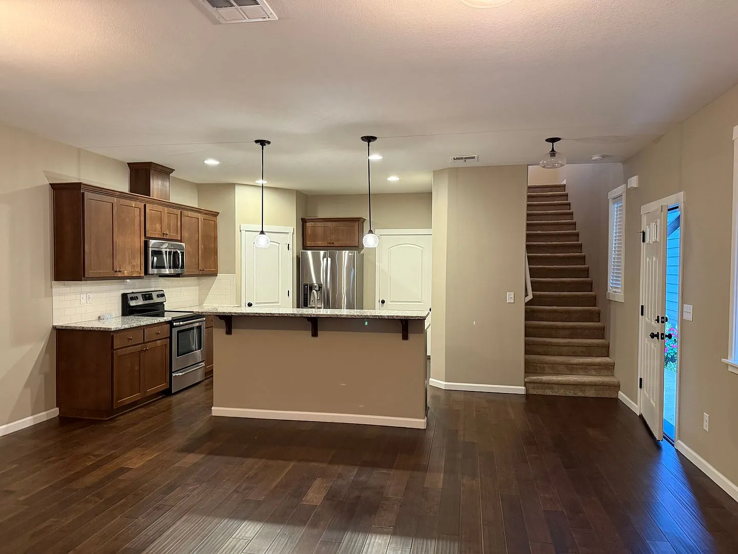 Beautiful 3 Bedroom House with High Ceilings, 2 Car Garage, Great Location & More! — Photo 2