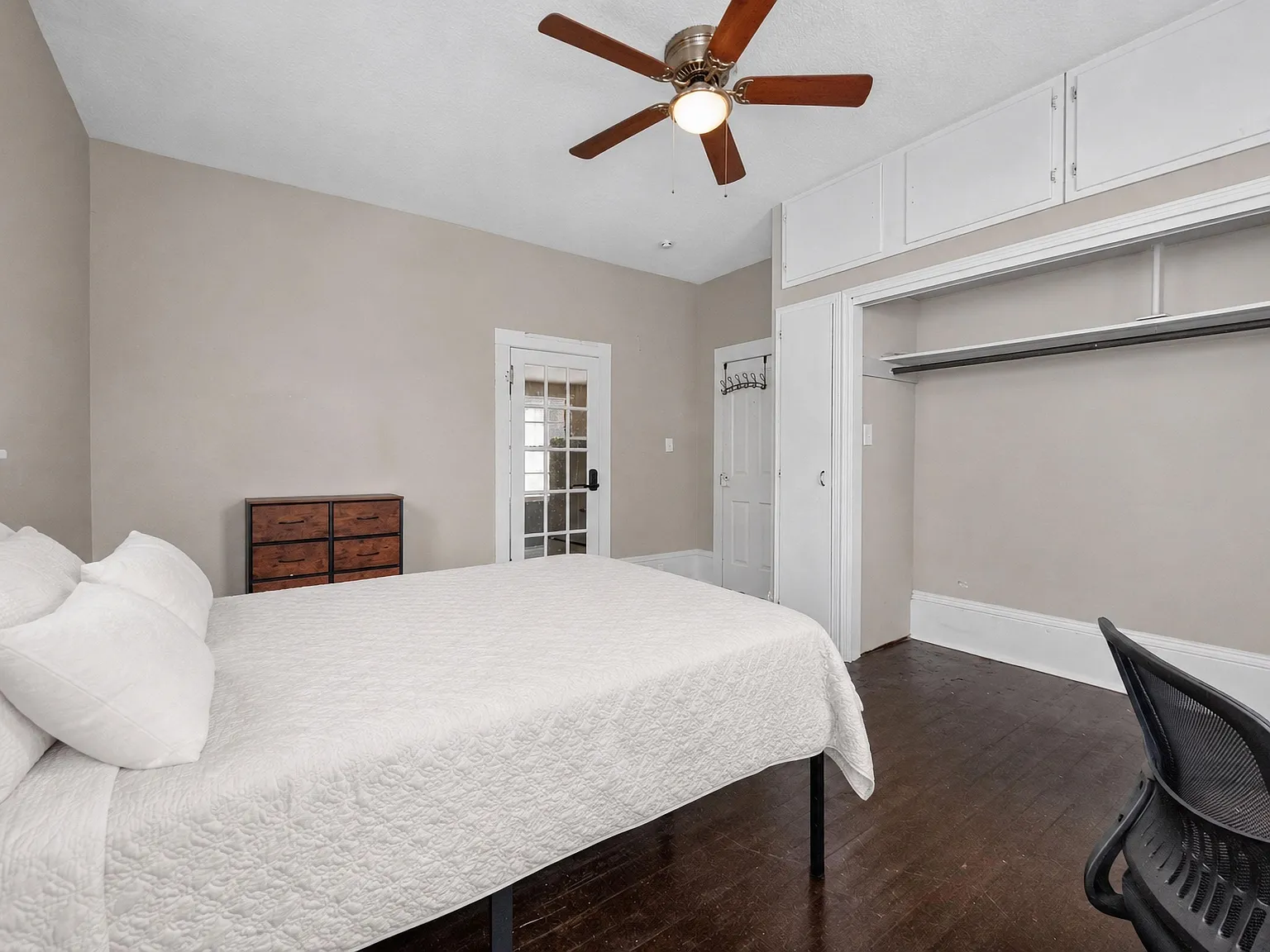 3 bed, 2.0 bath, 1720 sqft, $1,481 — Photo 1