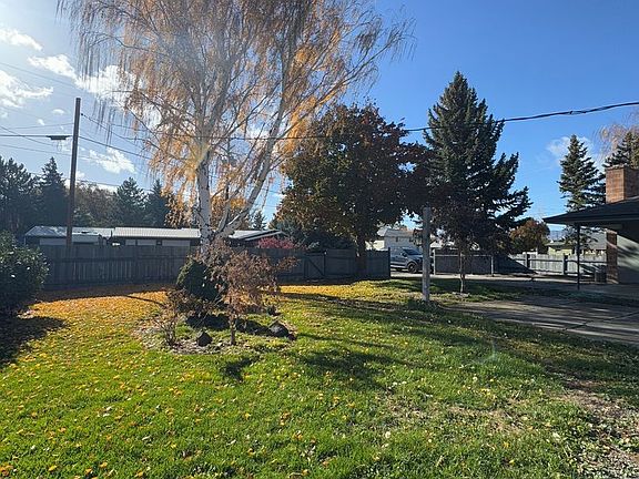 4th image of 1001 N Brooklane St