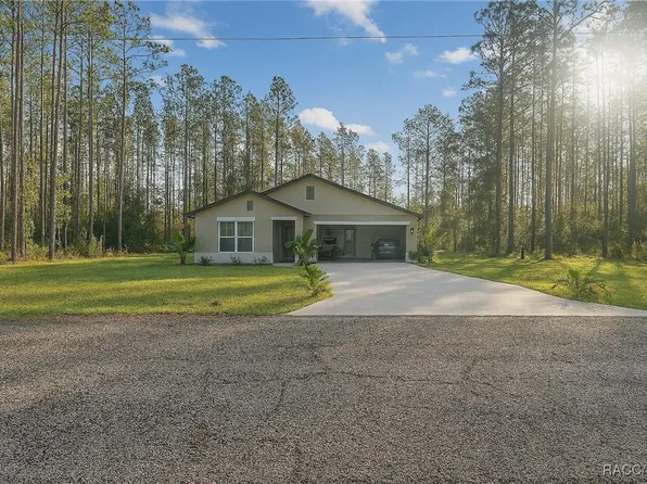 7065 N Heritage Dr, Citrus Springs, FL 34434