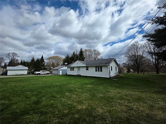 3rd image of 7486 Hopkins Rd