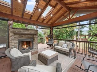 10574 239th St, Maple Ridge, BC V2W1X1