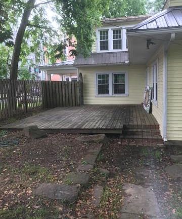 2nd image of 501 N Wilson Ave