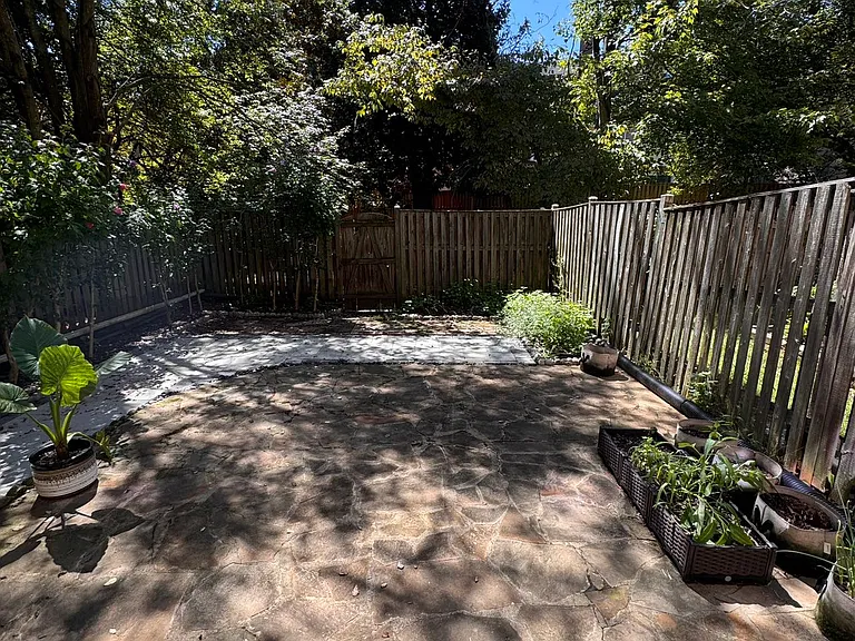 8985 Omega Ct — Photo 20