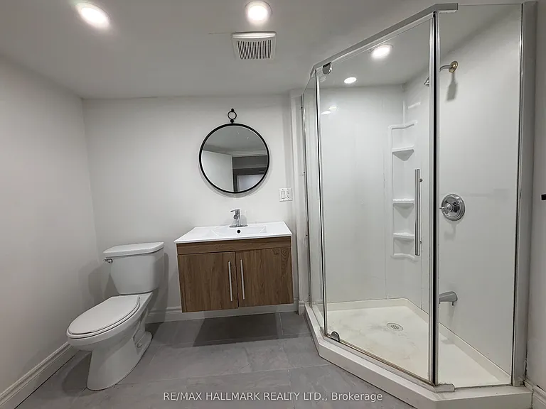 12 Wardencourt Dr #LOWER — Photo 27