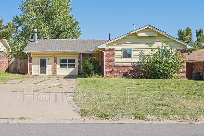 1st image of 1805 NE 53rd St
