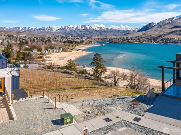 1325 Dragonfly Court, Chelan, WA 98816