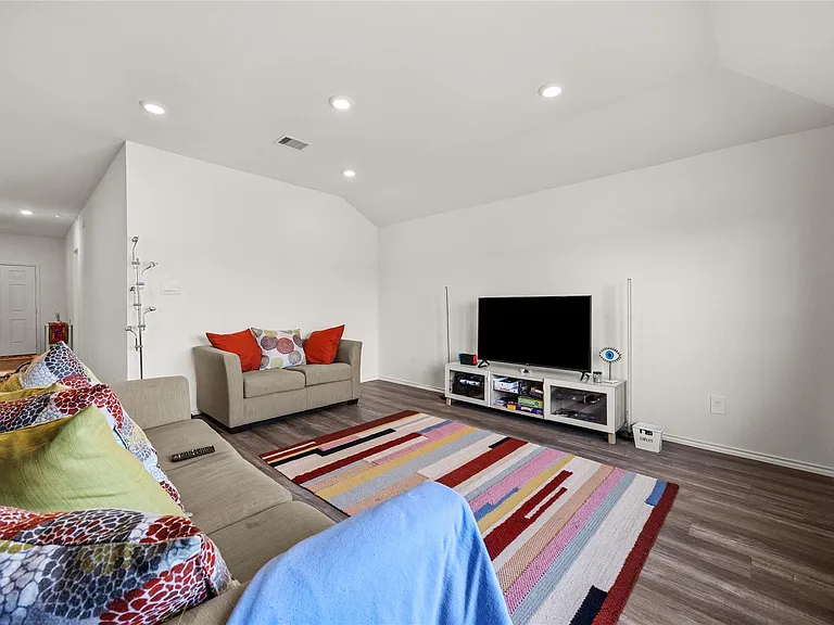 15726 Majestic Evergreen Way — Photo 13