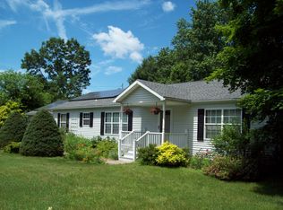 35 Riding Club Rd, Troy, NY 12180