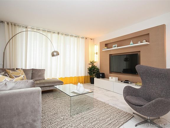 Home For Sale In The Beach Club