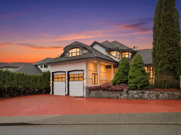 2271 Sorrento Dr, Coquitlam, BC V3K 6P4