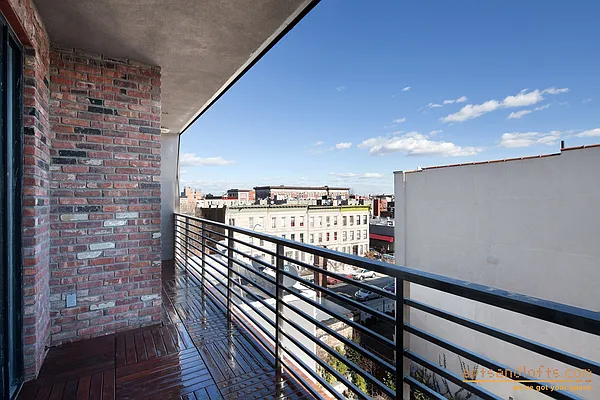 Rented by aptsandlofts.com | media 18