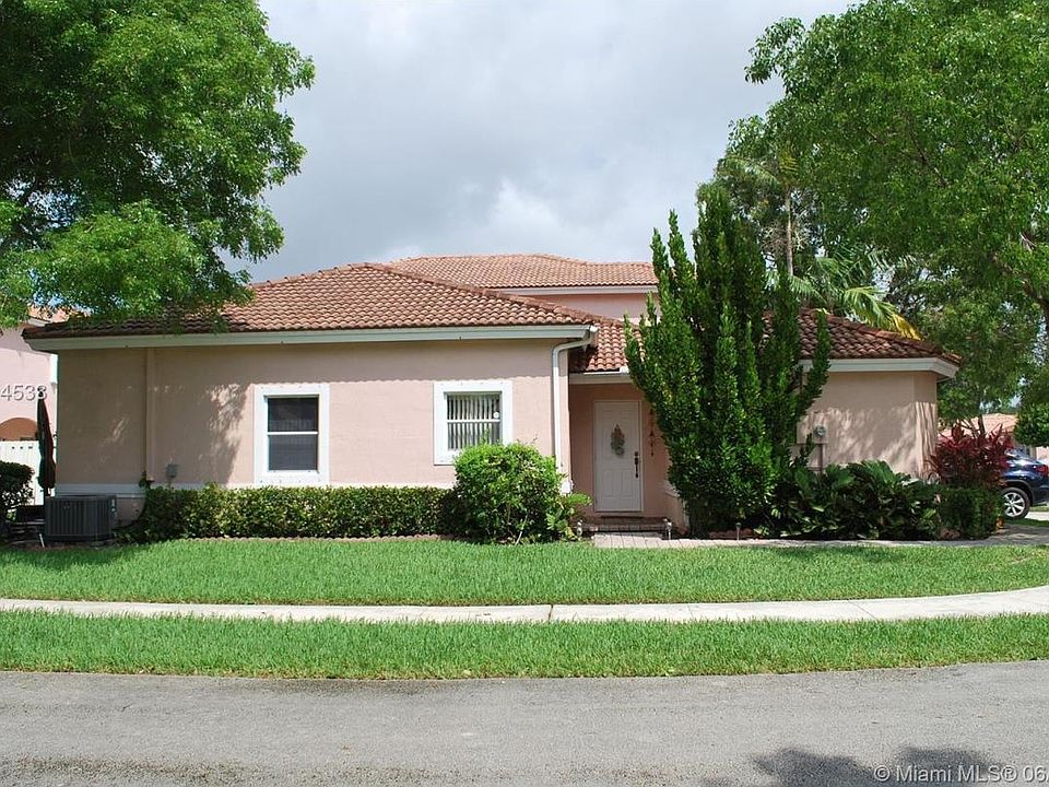 1st image of 620 NW 129th Way