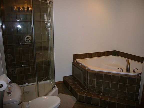 5th image of 10119 88th Ave SW