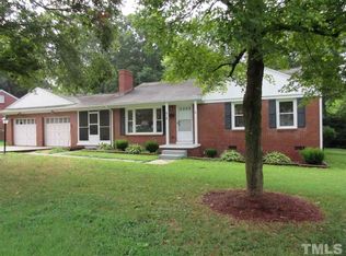 614 E Finch St, Siler City, NC 27344