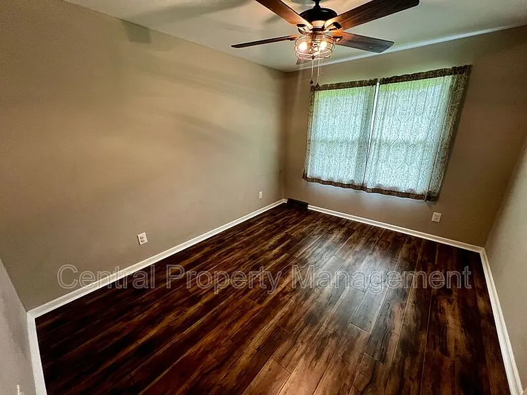 103 Newman Dr — Photo 13