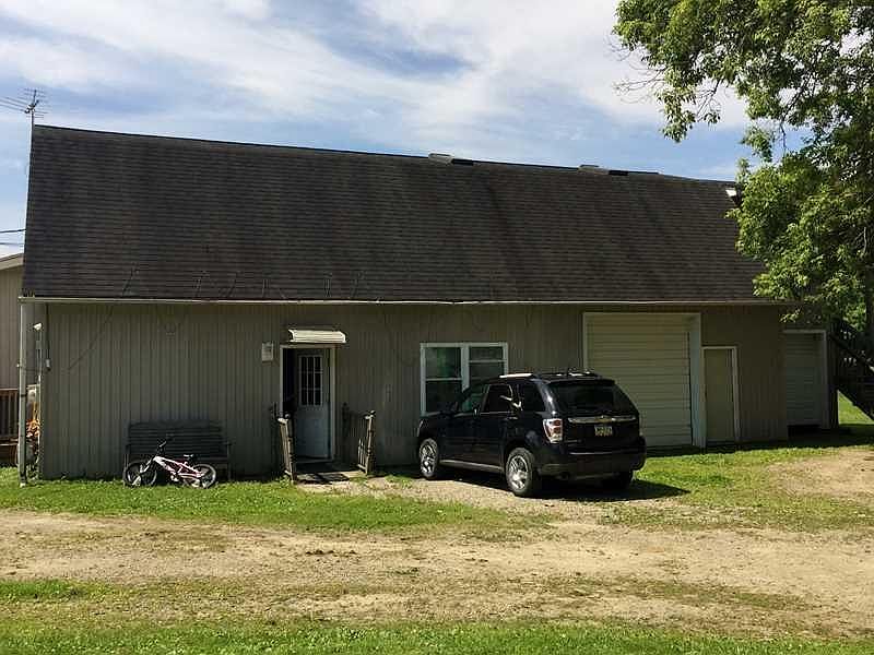2nd image of 14 Willow St #16