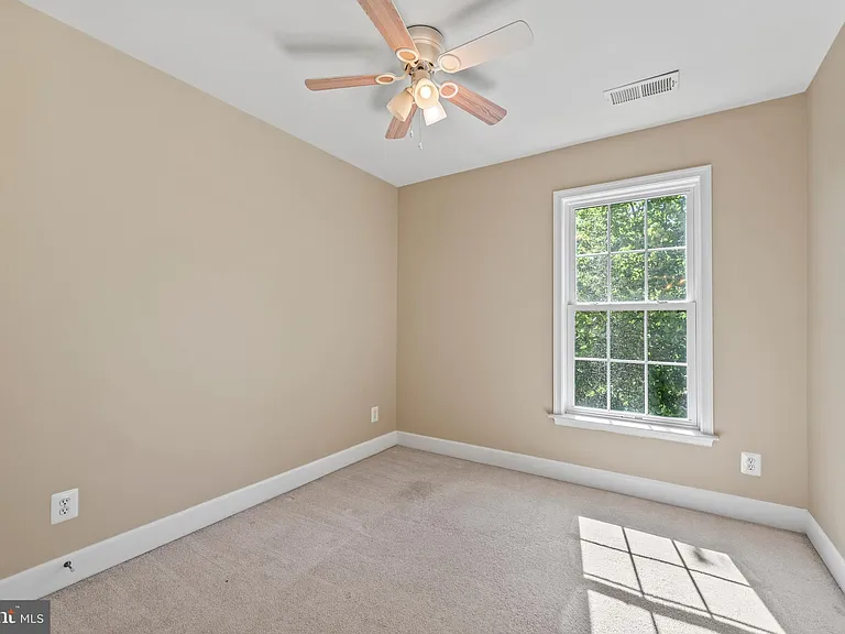 14873 Potomac Branch Dr — Photo 31