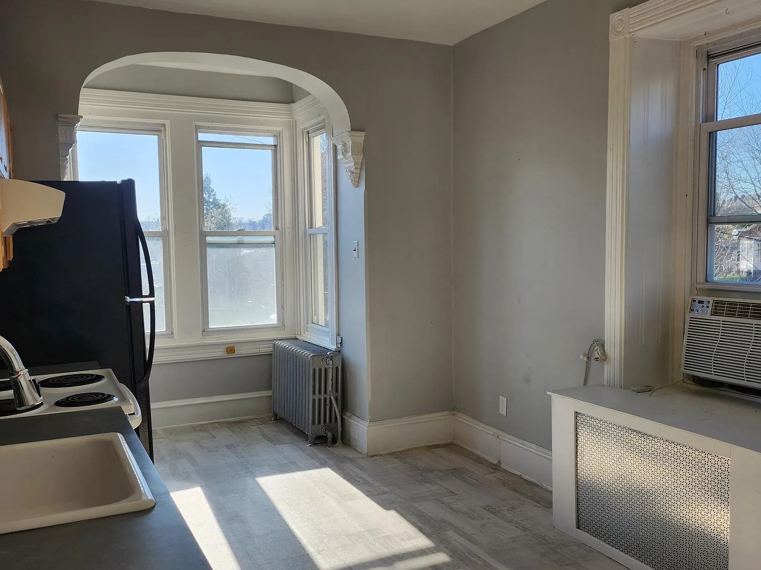 1 bed, 925 sqft, $1,565 — Photo 4