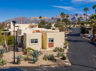 631 E Camino Lujosa, Tucson, AZ 85704