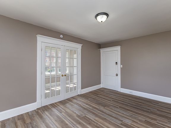 3rd image of 1810 Williams Ave APT 2