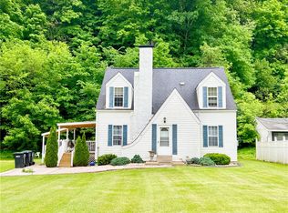 207 Flaugherty Run Rd, Coraopolis, PA 15108