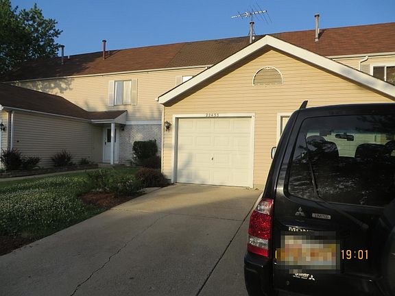 3rd image of 22433 Hamilton Dr