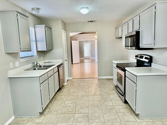 4th image of 6125 York River Dr