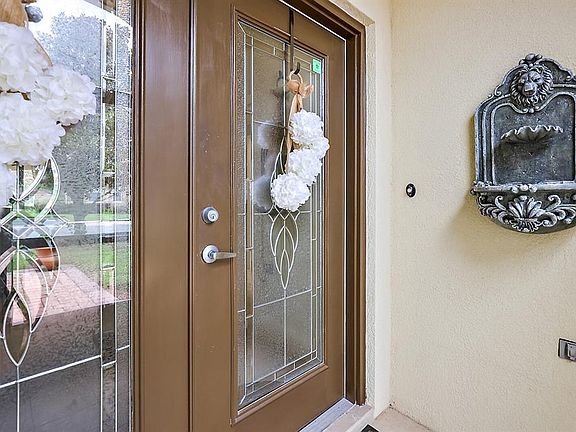 4th image of 10158 Mainsail Dr