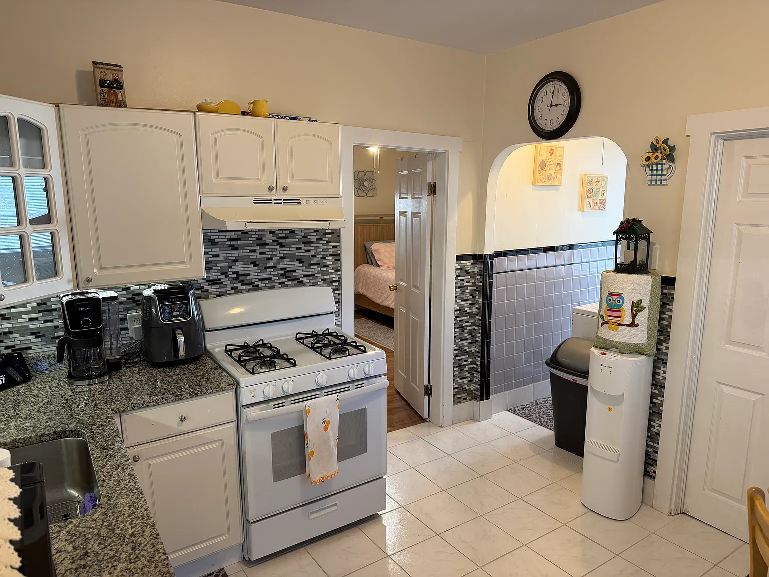 2 bed, 1000 sqft, $2,750 — Photo 1