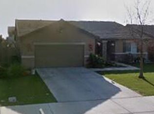 4233 E Vista Ave, Visalia, CA