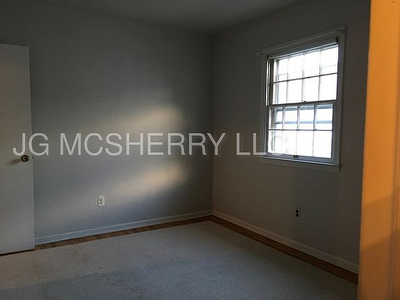 3rd image of 6162 Vandike St