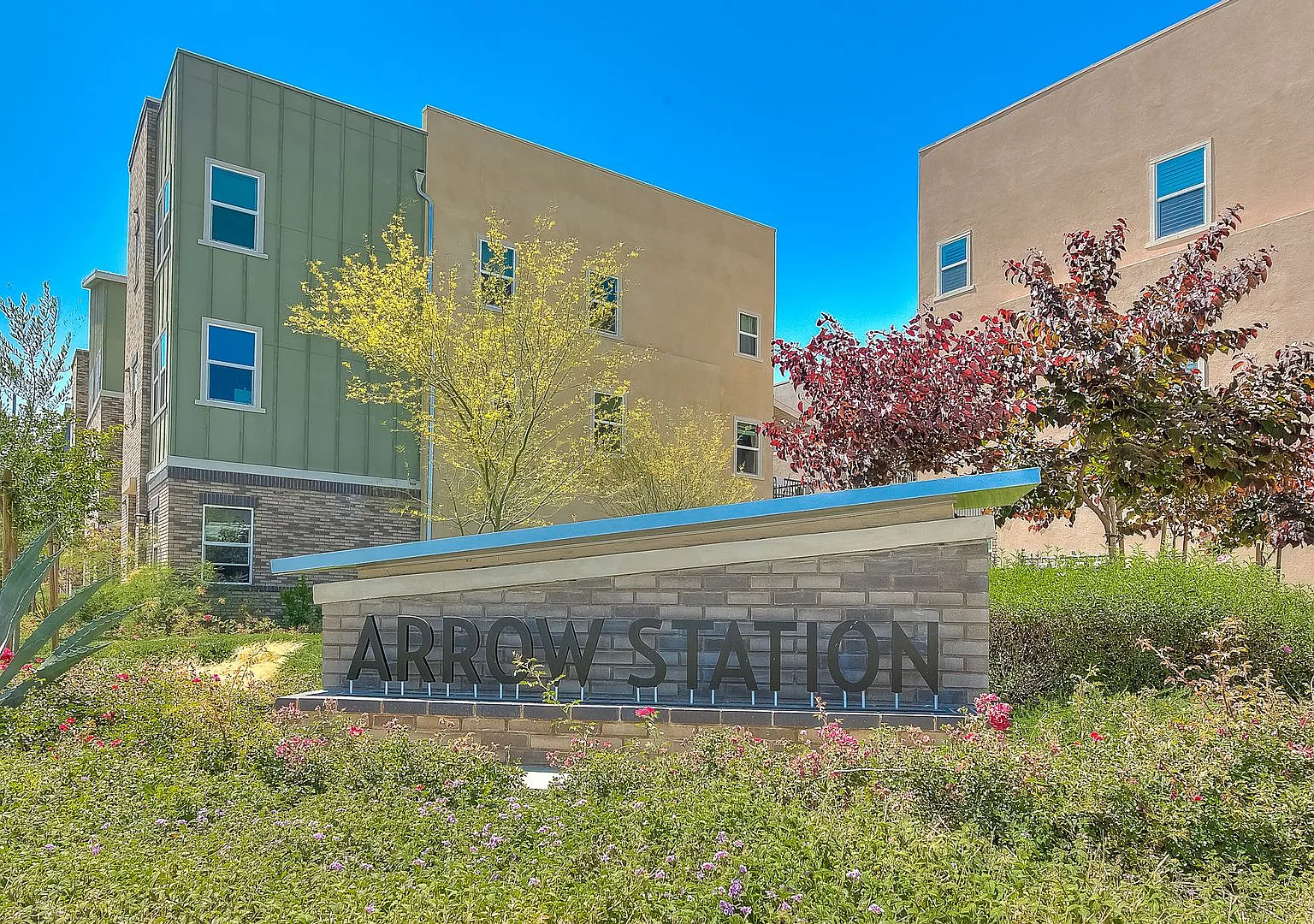2 bed, 1434 sqft, $3,150 — Photo 4