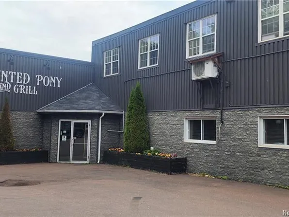 26 Bridge St, Sackville, NB E4L 3N5