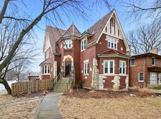 9001 S Bell Ave, Chicago, IL 60643