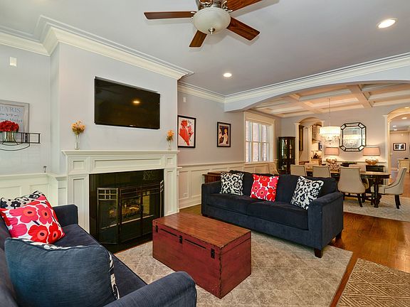 3rd image of 1169 W Eddy St #1