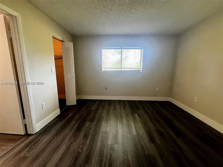 350 Palm Cir W #203 — Photo 15
