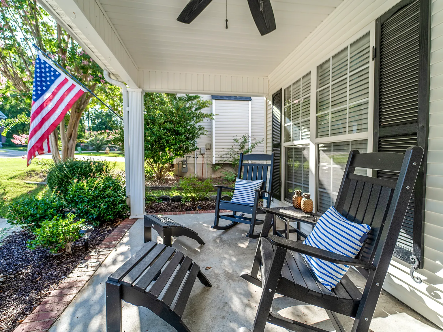3 bed, 1379 sqft, $3,000 — Photo 2
