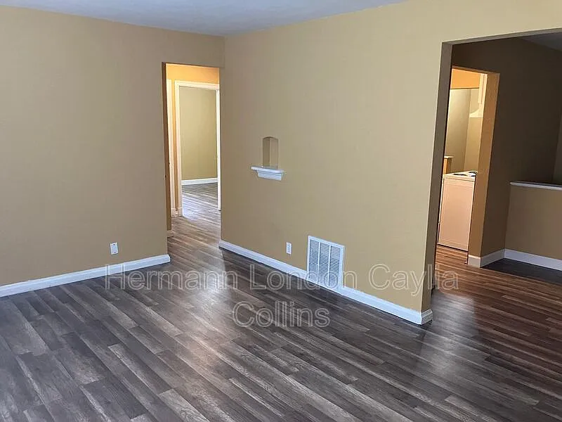 3 bed, 2.5 bath, 1464 sqft, $1,465 — Photo 4
