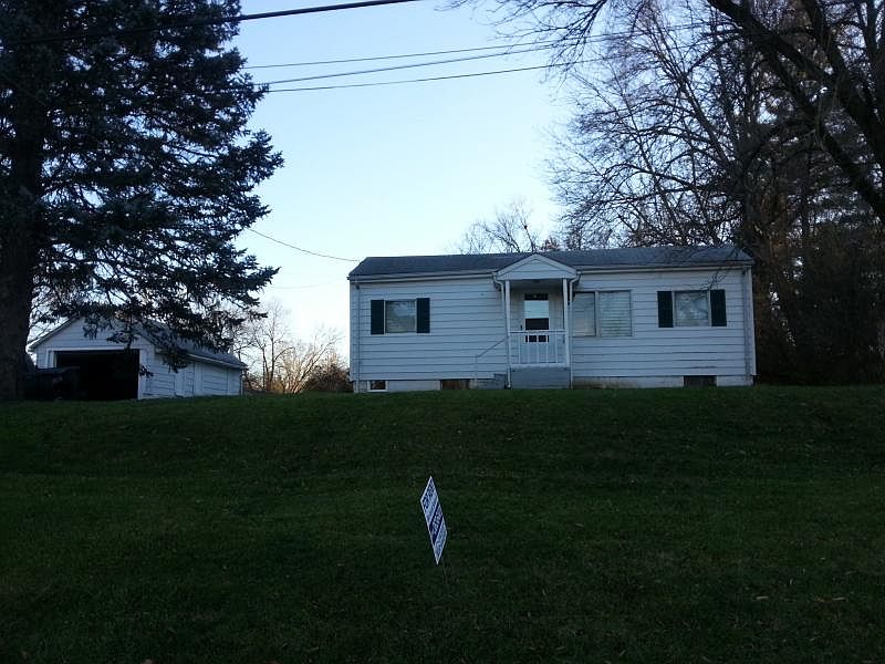 2nd image of 7402 Blanding Dr