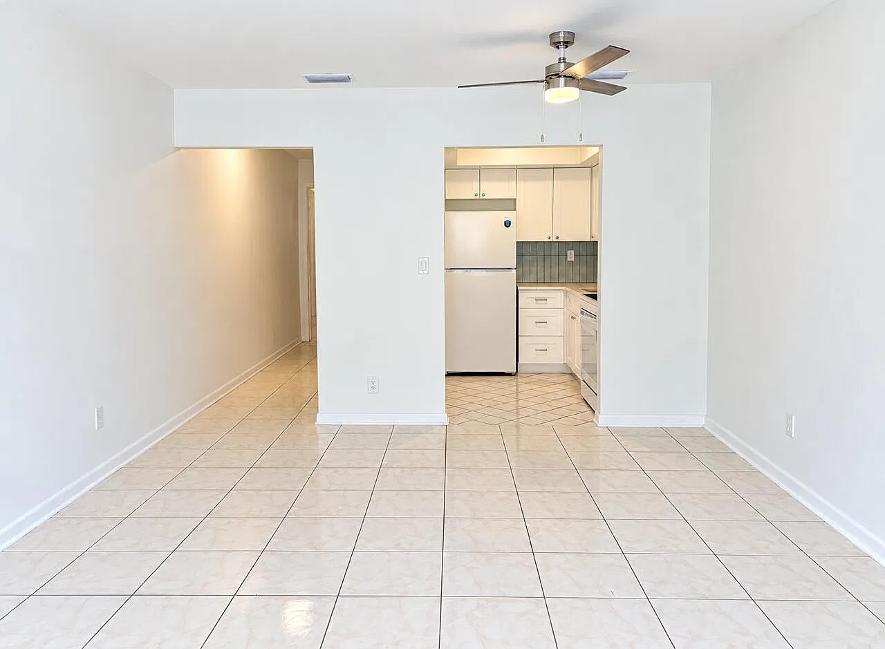 Studio, 1.0 bath, 700 sqft, $1,550 — Photo 2