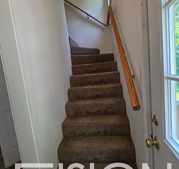 446 Colchester Ave — Photo 34