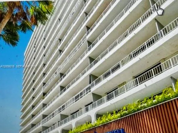 200 SE 15th Rd, Miami, FL
