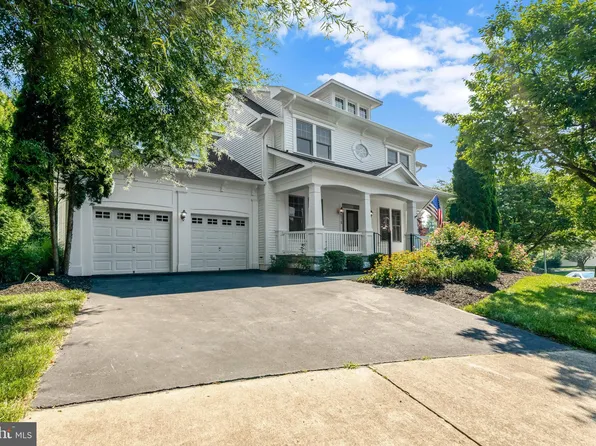 9076 Emma Ann Way, Fairfax Station, VA 22039