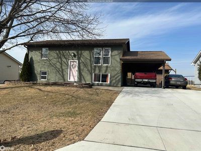1217 Larkfield Ct, Marshalltown, IA, 50158