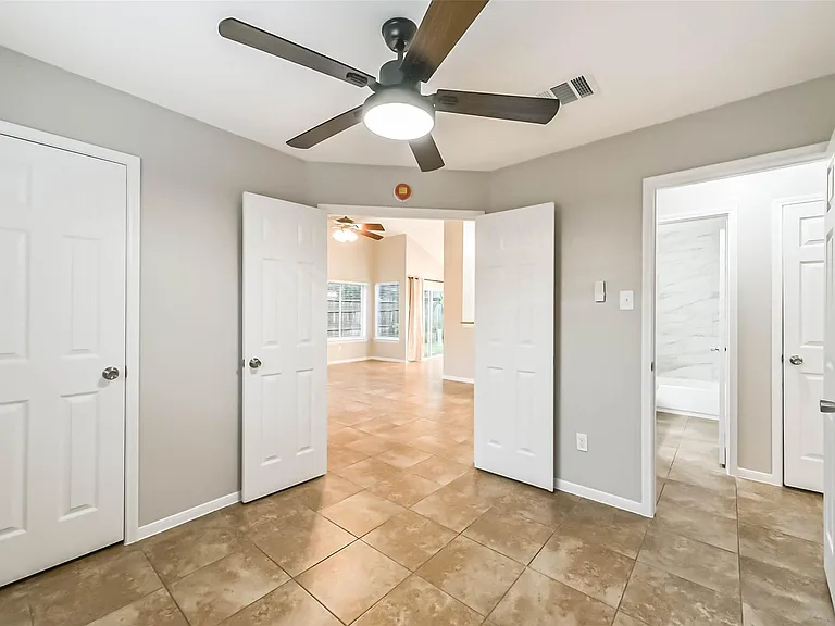 18515 Meadows Way Dr — Photo 23